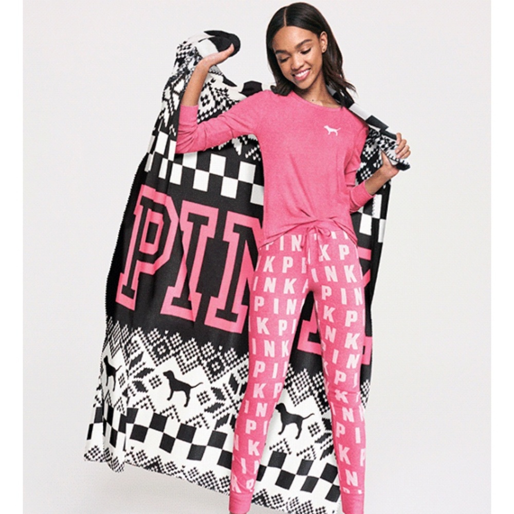Cozy Victoria Secret Blanket NEW!!
